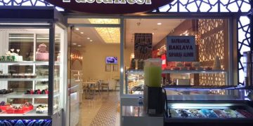 İZNİK’İN BİR NUMARALI PASTANESİ..