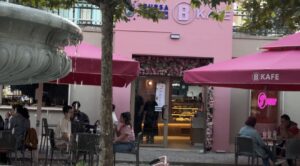 BURFAŞ’tan Yeşil’e Pembe Dokunuş: Pembe Konseptli Kafe